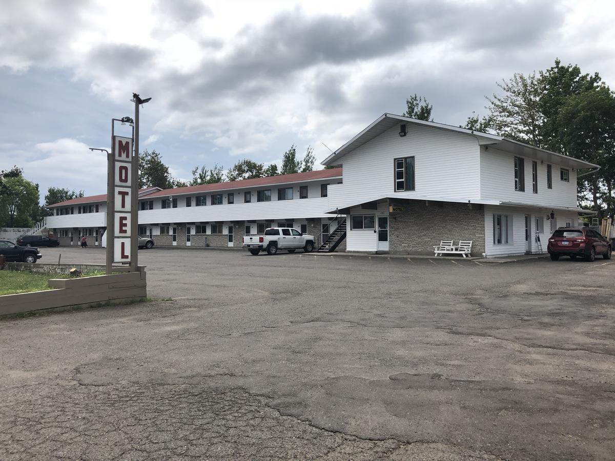 Voyageur Motel Thunder Bay Extérieur photo