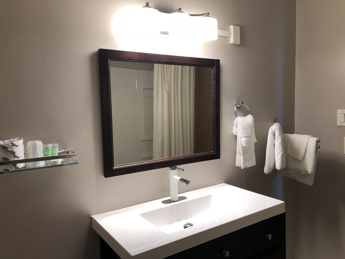 Voyageur Motel Thunder Bay Extérieur photo
